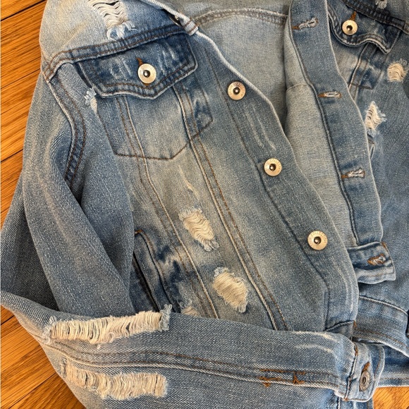 Jean jacket - Picture 3 of 3